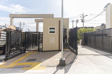 Apartamento para alugar com 44m², 2 quartos e 1 vaga Apartamento para alugar com 44m², 2 quartos e 1 vagaFachada