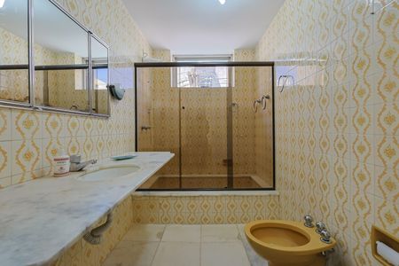 Apartamento à venda com 122m², 3 quartos e 2 vagas Apartamento à venda com 122m², 3 quartos e 2 vagasBanheiro