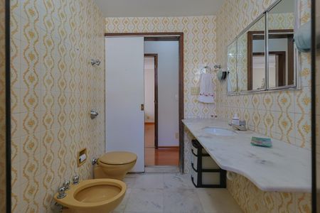 Apartamento à venda com 122m², 3 quartos e 2 vagas Apartamento à venda com 122m², 3 quartos e 2 vagasBanheiro