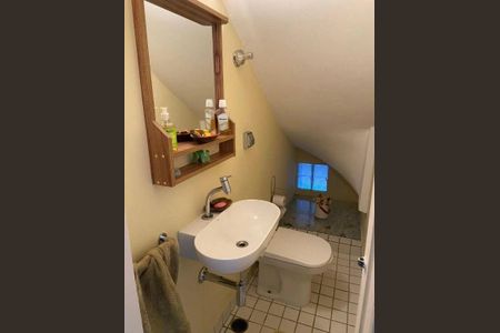 Casa à venda com 139m², 4 quartos e 2 vagas