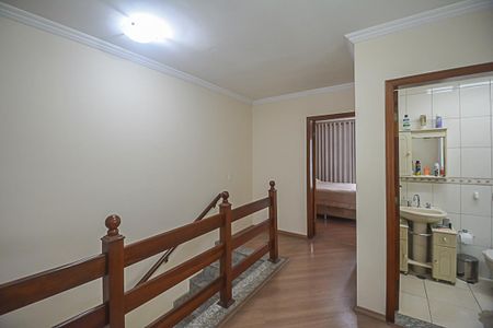 Casa à venda com 206m², 3 quartos e 6 vagas Casa à venda com 206m², 3 quartos e 6 vagasHall dos Quartos