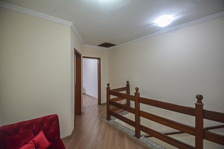 Casa à venda com 206m², 3 quartos e 6 vagas Casa à venda com 206m², 3 quartos e 6 vagasHall dos Quartos