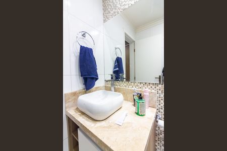 Apartamento à venda com 104m², 3 quartos e 2 vagas Apartamento à venda com 104m², 3 quartos e 2 vagasBanheiro da Suíte