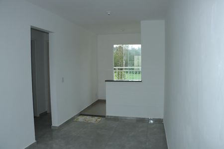 Sala de apartamento para alugar com 2 quartos, 47m² em Jardim Sandra, Cotia
