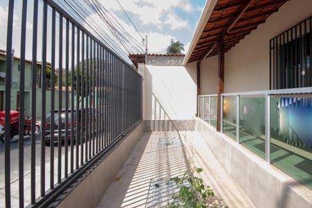 Casa à venda com 360m², 3 quartos e 2 vagasÁrea Externa