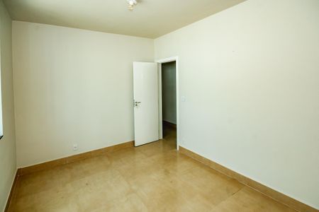 Casa à venda com 360m², 3 quartos e 2 vagasQuarto 1