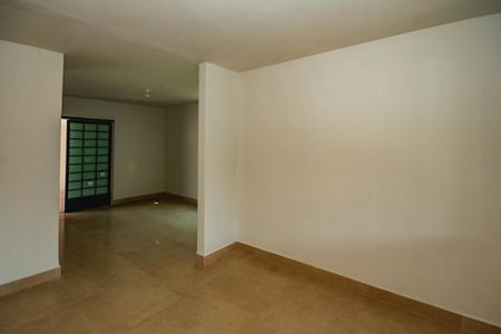 Casa à venda com 360m², 3 quartos e 2 vagasSala
