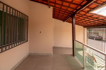 Casa à venda com 360m², 3 quartos e 2 vagasÁrea Externa