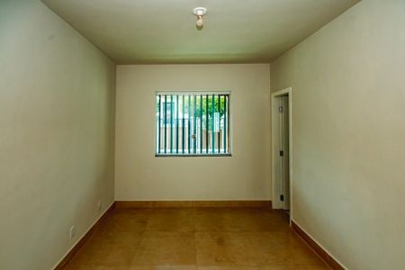 Casa à venda com 360m², 3 quartos e 2 vagasSuíte