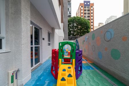 Apartamento à venda com 40m², 1 quarto e sem vagaÁrea comum - Playground