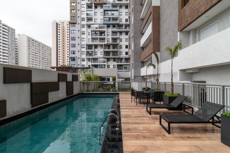 Apartamento à venda com 40m², 1 quarto e sem vagaÁrea comum - Piscina