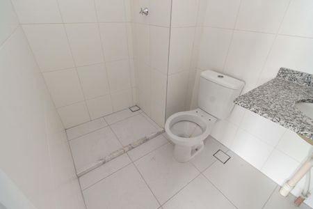Banheiro de apartamento à venda com 0 quarto, 37m² em Vila Firmiano Pinto, São Paulo