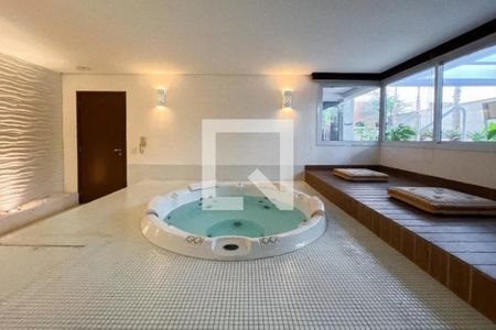 Apartamento à venda com 112m², 2 quartos e 2 vagas Apartamento à venda com 112m², 2 quartos e 2 vagasÁrea comum - Jacuzzi