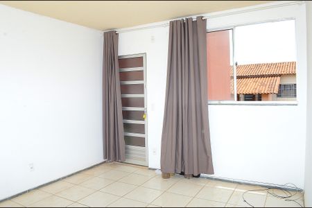 Sala de apartamento para alugar com 2 quartos, 45m² em Jardim Vitoria, Belo Horizonte