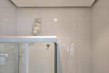 Apartamento à venda com 149m², 2 quartos e 3 vagas Apartamento à venda com 149m², 2 quartos e 3 vagasBanheiro de serviço