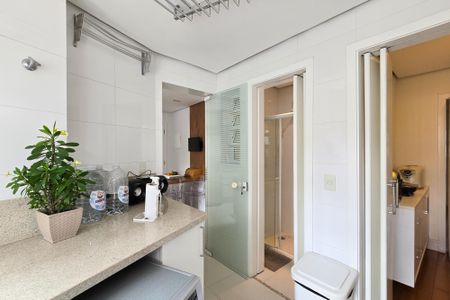 Apartamento à venda com 149m², 2 quartos e 3 vagas Apartamento à venda com 149m², 2 quartos e 3 vagasÁrea de Serviço