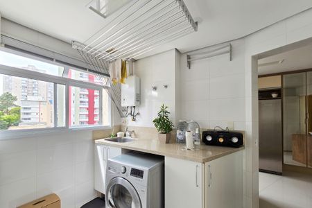 Apartamento à venda com 149m², 2 quartos e 3 vagas Apartamento à venda com 149m², 2 quartos e 3 vagasÁrea de Serviço