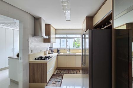 Apartamento à venda com 149m², 2 quartos e 3 vagas Apartamento à venda com 149m², 2 quartos e 3 vagasCozinha