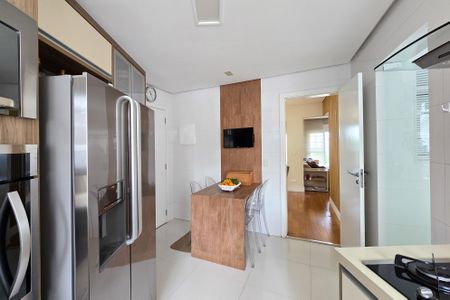 Apartamento à venda com 149m², 2 quartos e 3 vagas Apartamento à venda com 149m², 2 quartos e 3 vagasCozinha