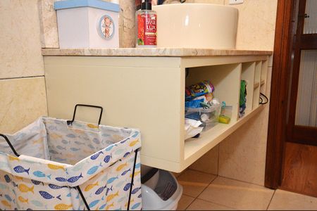 Apartamento à venda com 200m², 3 quartos e 2 vagasBanheiro Social