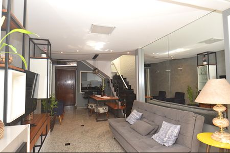 Apartamento à venda com 200m², 3 quartos e 2 vagasSala