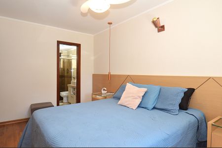 Apartamento à venda com 200m², 3 quartos e 2 vagasSuíte