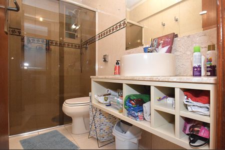 Apartamento à venda com 200m², 3 quartos e 2 vagasBanheiro Social