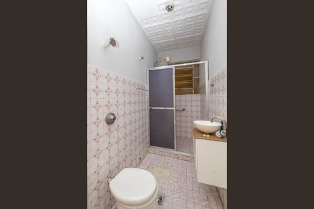 Banheiro de casa de condomínio para alugar com 1 quarto, 55m² em Irajá, Rio de Janeiro