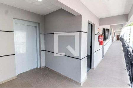 Apartamento à venda com 37m², 2 quartos e sem vagaÁrea comum