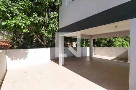 Apartamento à venda com 37m², 2 quartos e sem vagaÁrea comum