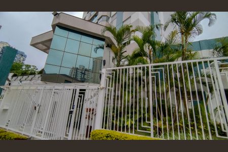 Apartamento à venda com 76m², 3 quartos e 2 vagas Apartamento à venda com 76m², 3 quartos e 2 vagasFachada