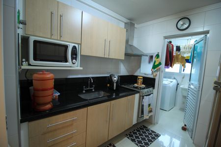 Apartamento à venda com 76m², 3 quartos e 2 vagas Apartamento à venda com 76m², 3 quartos e 2 vagasCozinha