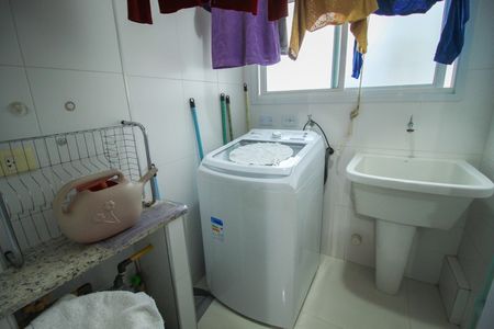 Apartamento à venda com 76m², 3 quartos e 2 vagas Apartamento à venda com 76m², 3 quartos e 2 vagasÁrea de Serviço