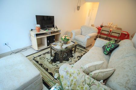 Apartamento à venda com 76m², 3 quartos e 2 vagas Apartamento à venda com 76m², 3 quartos e 2 vagasSala