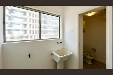 Apartamento à venda com 67m², 2 quartos e 1 vaga Apartamento à venda com 67m², 2 quartos e 1 vagaÁrea de Serviço