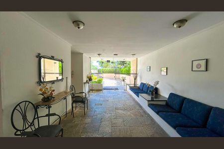 Apartamento à venda com 67m², 2 quartos e 1 vaga Apartamento à venda com 67m², 2 quartos e 1 vagaHall de entrada