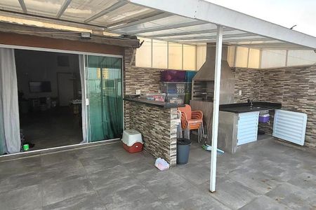 Apartamento à venda com 210m², 4 quartos e 2 vagas