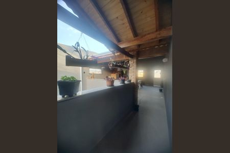 Casa à venda com 241m², 3 quartos e 5 vagas