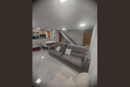 Casa à venda com 241m², 3 quartos e 5 vagas
