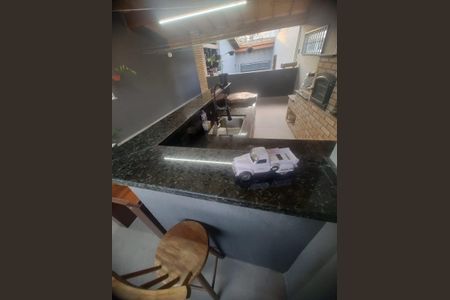 Casa à venda com 241m², 3 quartos e 5 vagas