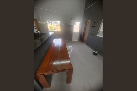 Casa à venda com 241m², 3 quartos e 5 vagas