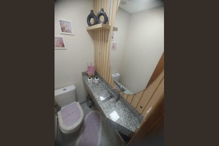 Casa à venda com 241m², 3 quartos e 5 vagas
