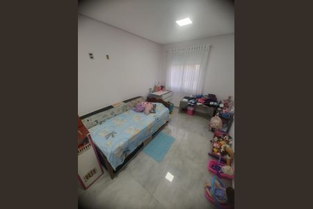 Casa à venda com 241m², 3 quartos e 5 vagas