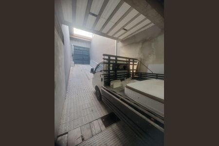 Casa à venda com 241m², 3 quartos e 5 vagas