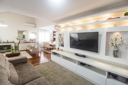 Sala de casa de condomínio à venda com 3 quartos, 297m² em Residencial Tres (alphaville), Santana de Parnaíba