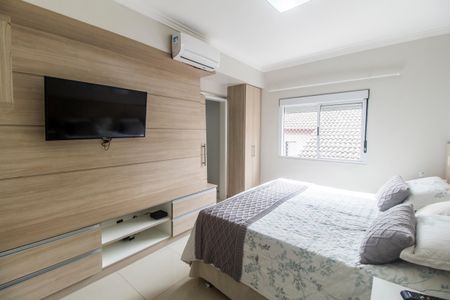 Casa de condomínio à venda com 297m², 3 quartos e 2 vagas Casa de condomínio à venda com 297m², 3 quartos e 2 vagasSuíte