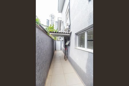 Casa de condomínio à venda com 297m², 3 quartos e 2 vagas Casa de condomínio à venda com 297m², 3 quartos e 2 vagasCorredor