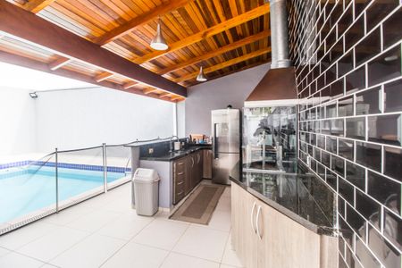 Casa de condomínio à venda com 297m², 3 quartos e 2 vagas Casa de condomínio à venda com 297m², 3 quartos e 2 vagasVaranda gourmet