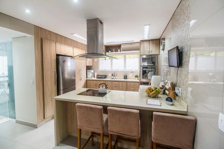 Casa de condomínio à venda com 297m², 3 quartos e 2 vagas Casa de condomínio à venda com 297m², 3 quartos e 2 vagasCozinha