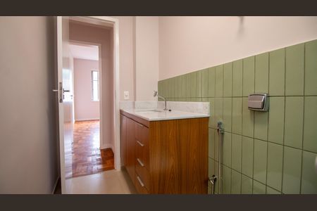 Apartamento à venda com 123m², 3 quartos e 1 vaga Apartamento à venda com 123m², 3 quartos e 1 vagaBanheiro Social